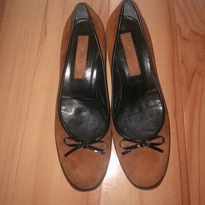 Marc Jacob Brown suede kitten heels